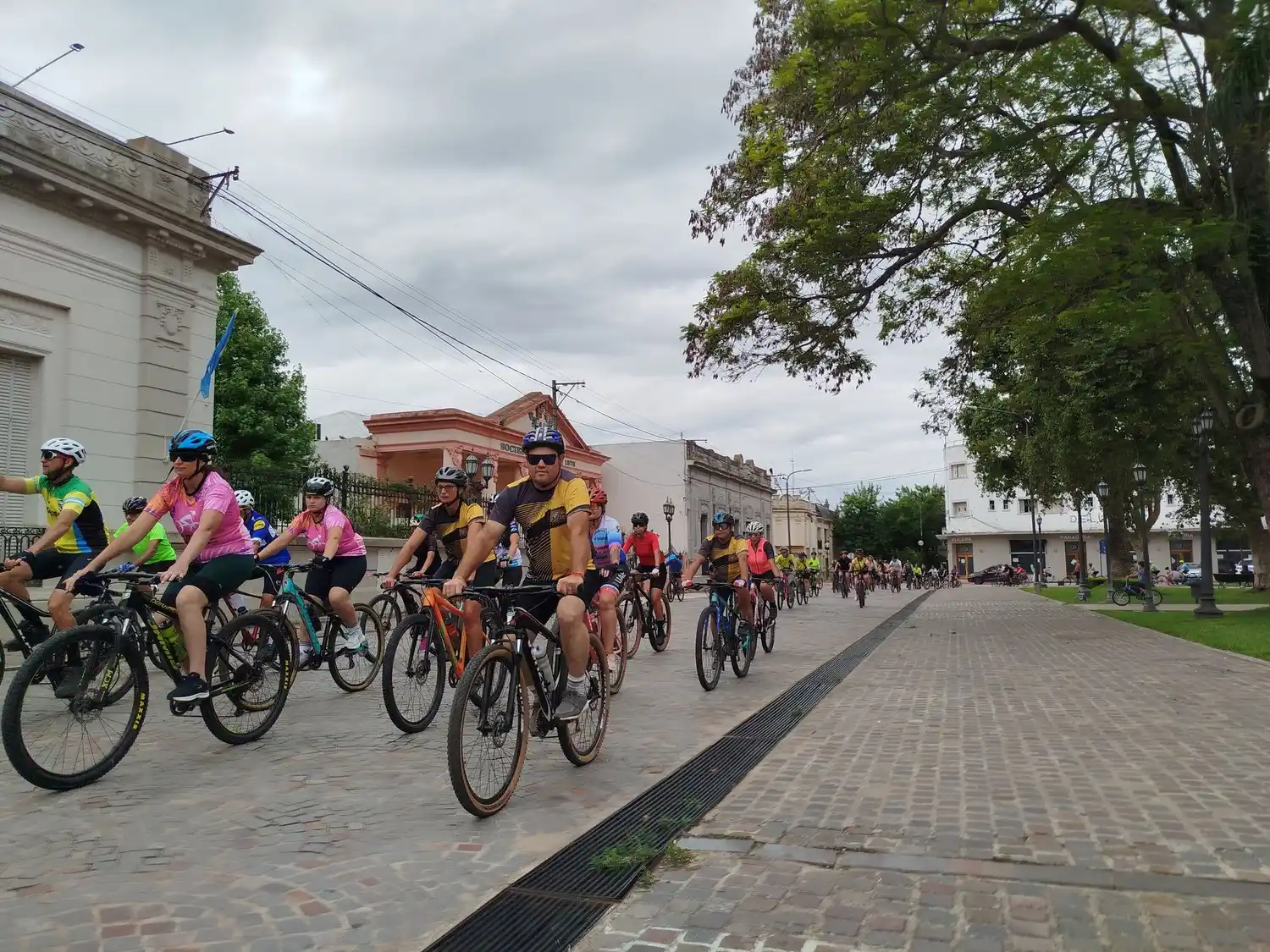 Rumbo al 201º aniversario de Villaguay, se realizó una bicicleteada recreativa por lugares emblemáticos