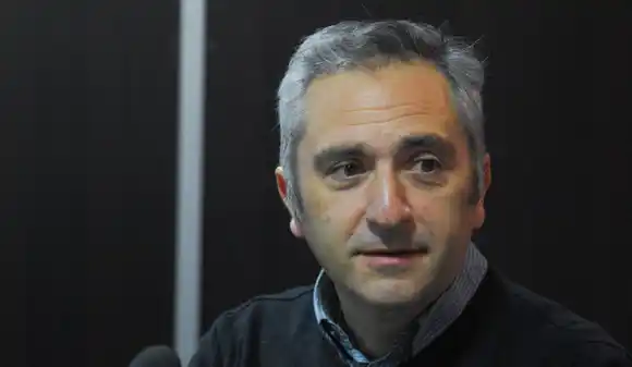 "A Kicillof hay que cuidarlo y que nadie se ponga nervioso"; dijo Larroque, quien desafió al PJ: "¿Cuál es el miedo?"