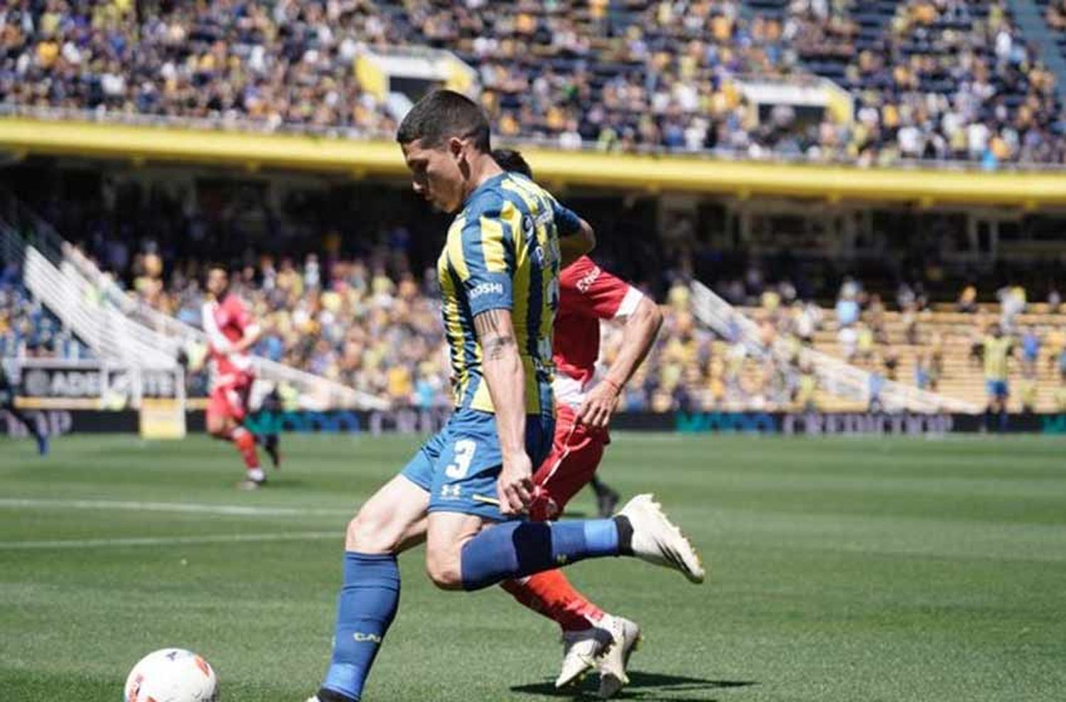 El Gigante vivió la vuelta del público, pero Central no encontró juego y perdió frente a Argentinos Juniors