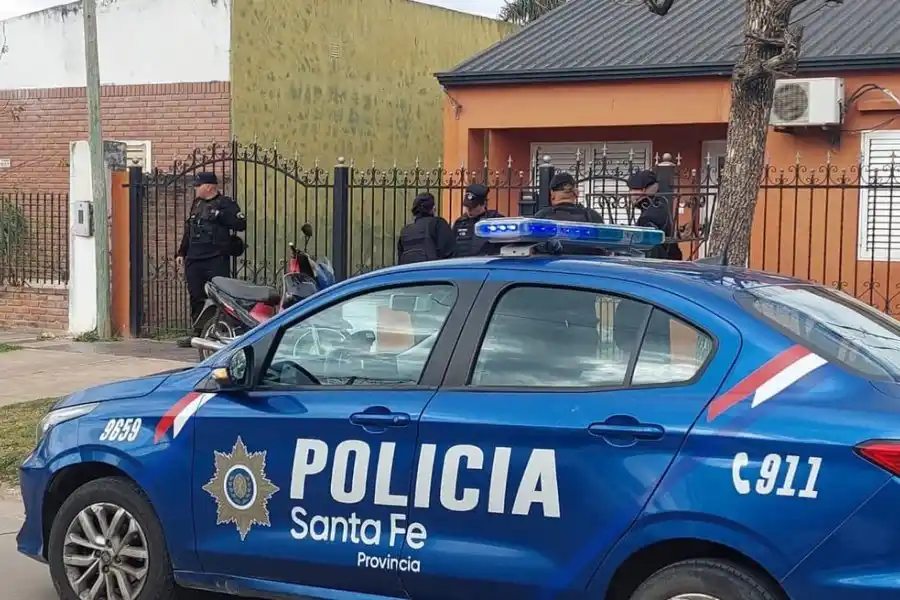 Femicidio en Recreo: apuñaló a su mujer e intentó quitarse la vida frente a sus hijas