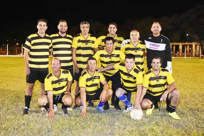 Otro partido de fútbol solidario y esta vez con la presencia de un mundialista