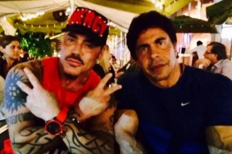 Conmoción por la muerte de Gustavo Martínez, ex pareja de Ricardo Fort: cayó desde el balcón de su departamento