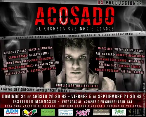 Estaremos Aquí y Fidelio el Perezoso en una puesta teatral