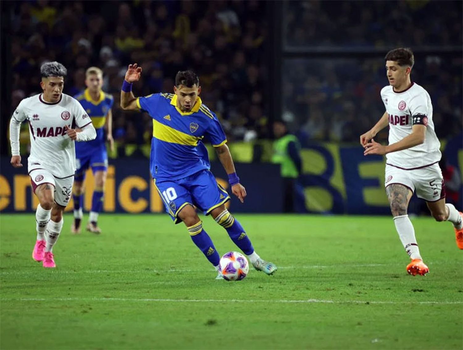 Boca rescató un empate ante Lanús