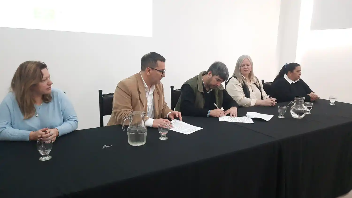 Suscripción de convenios del programa provincial de Seguridad Alimentaria