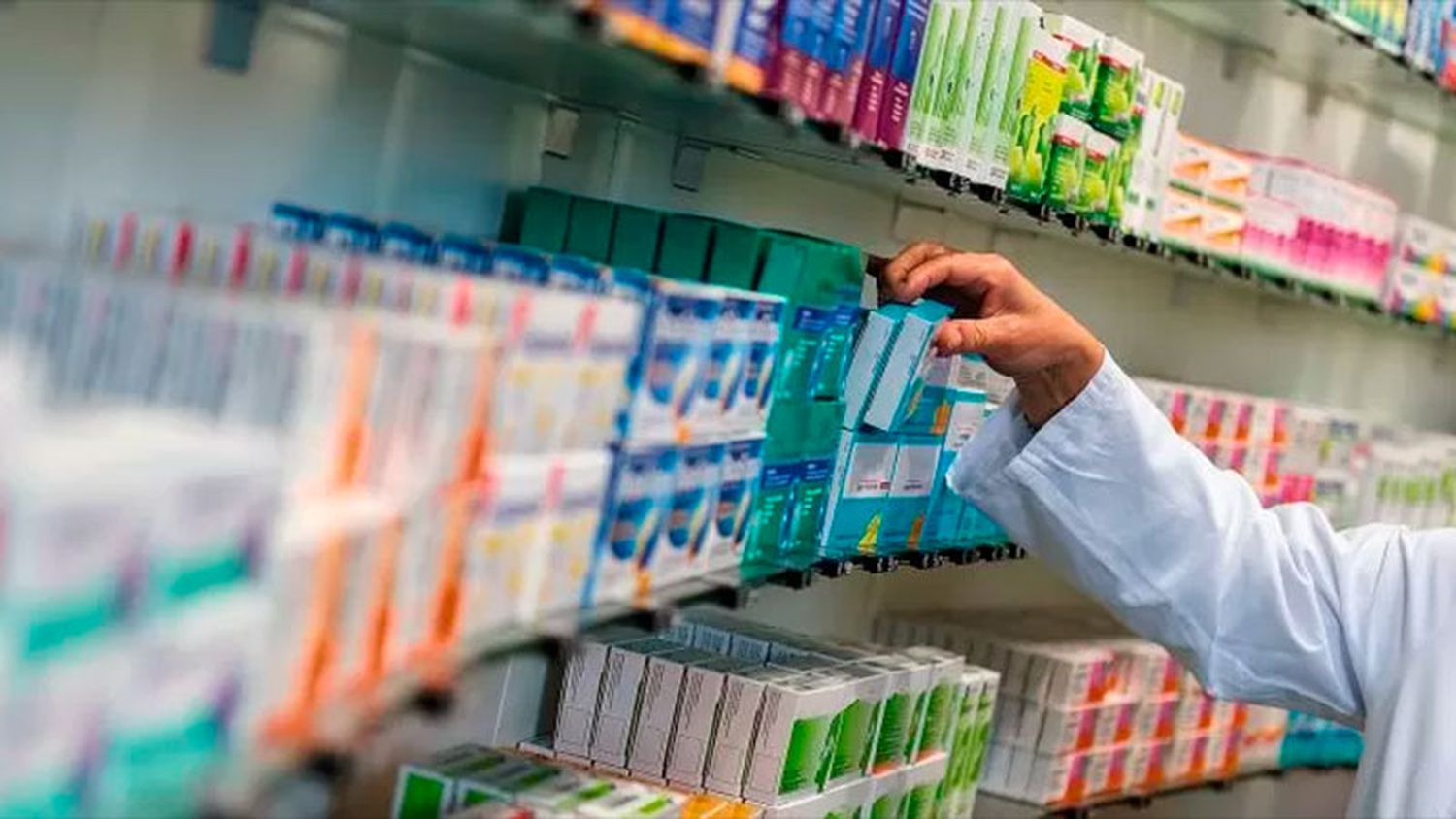 El DNU cambia las recetas: cómo será el nuevo trámite para comprar medicamentos