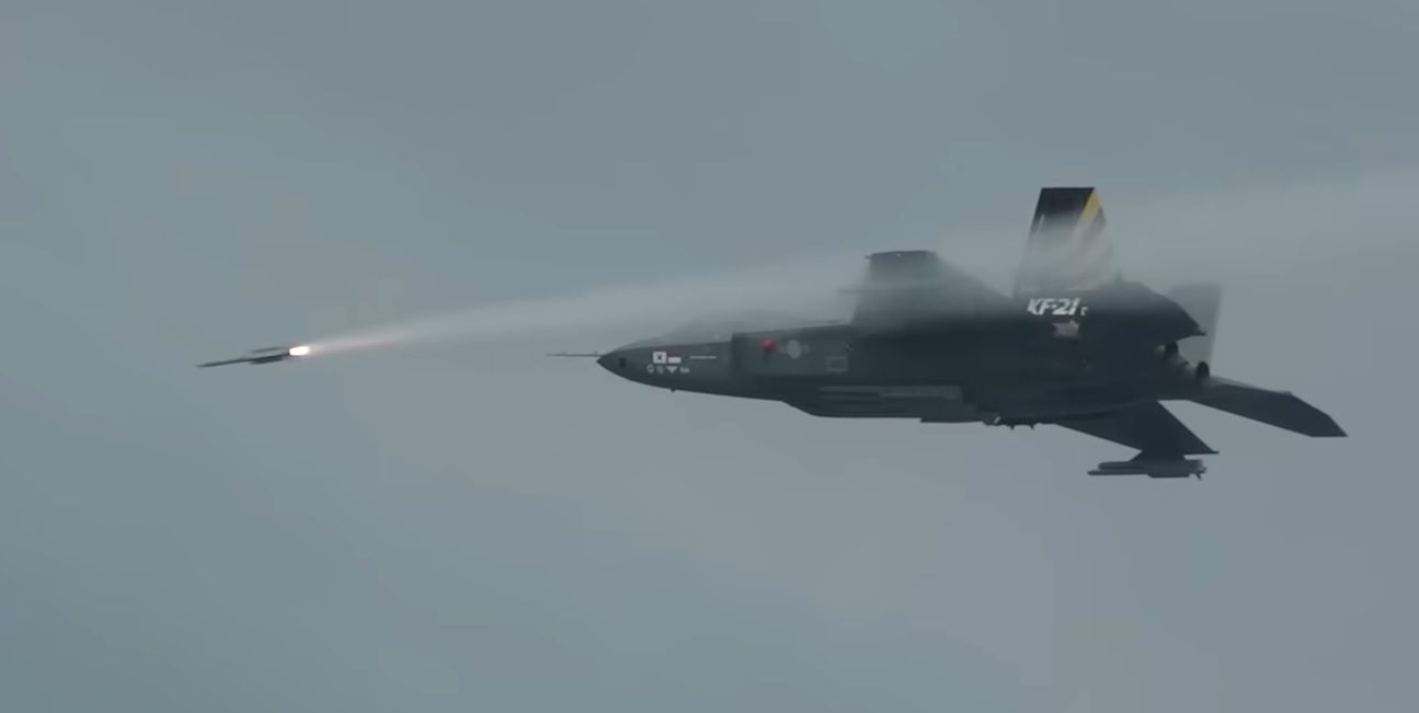KF-21 Boramae fired an IRIS-T missile for the first time
