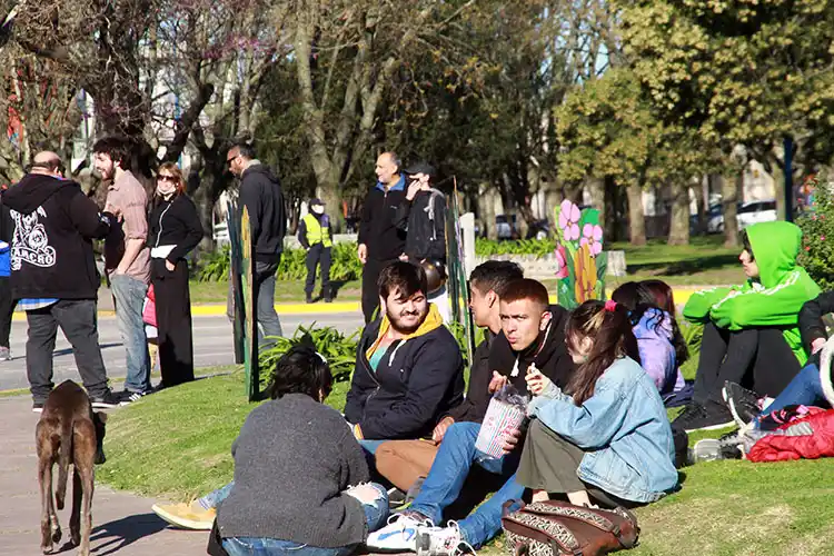 Hoy comienza la primavera y estiman que será “más seca”