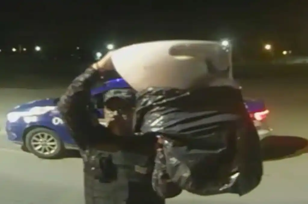 El policía que recuperó el inodoro.