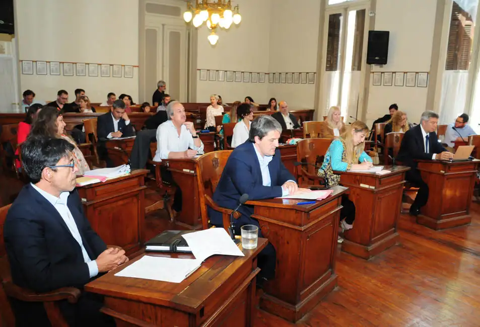 Se aprobaron las ordenanzas Góndola Tandil y Compre Tandil
