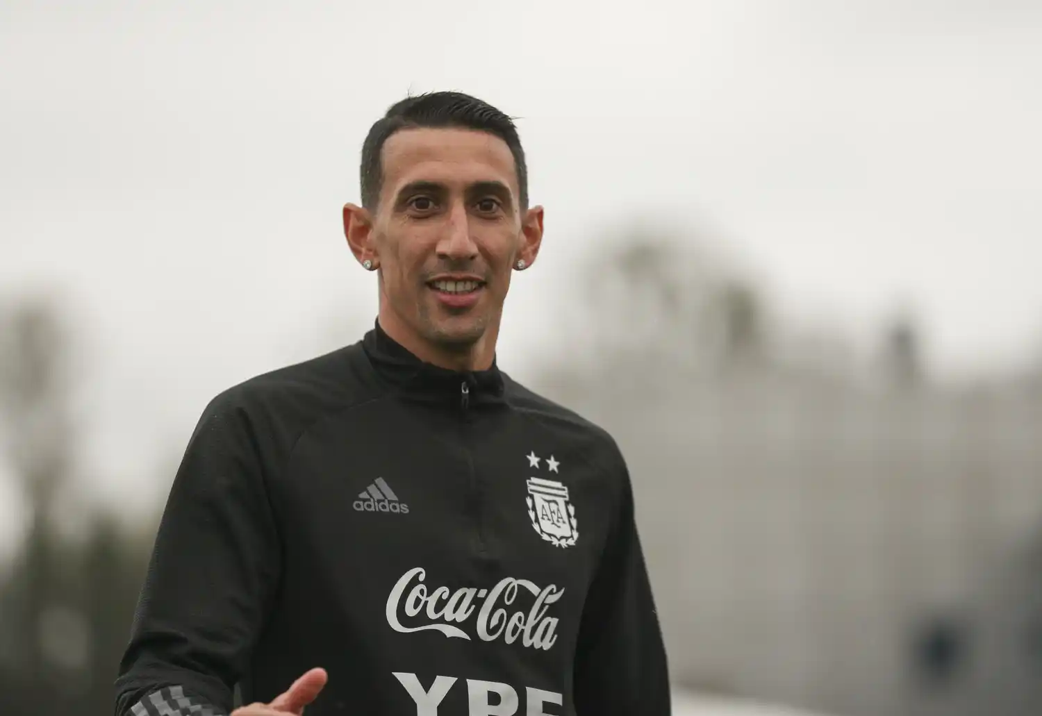 Di María, titular en el Monumental.
