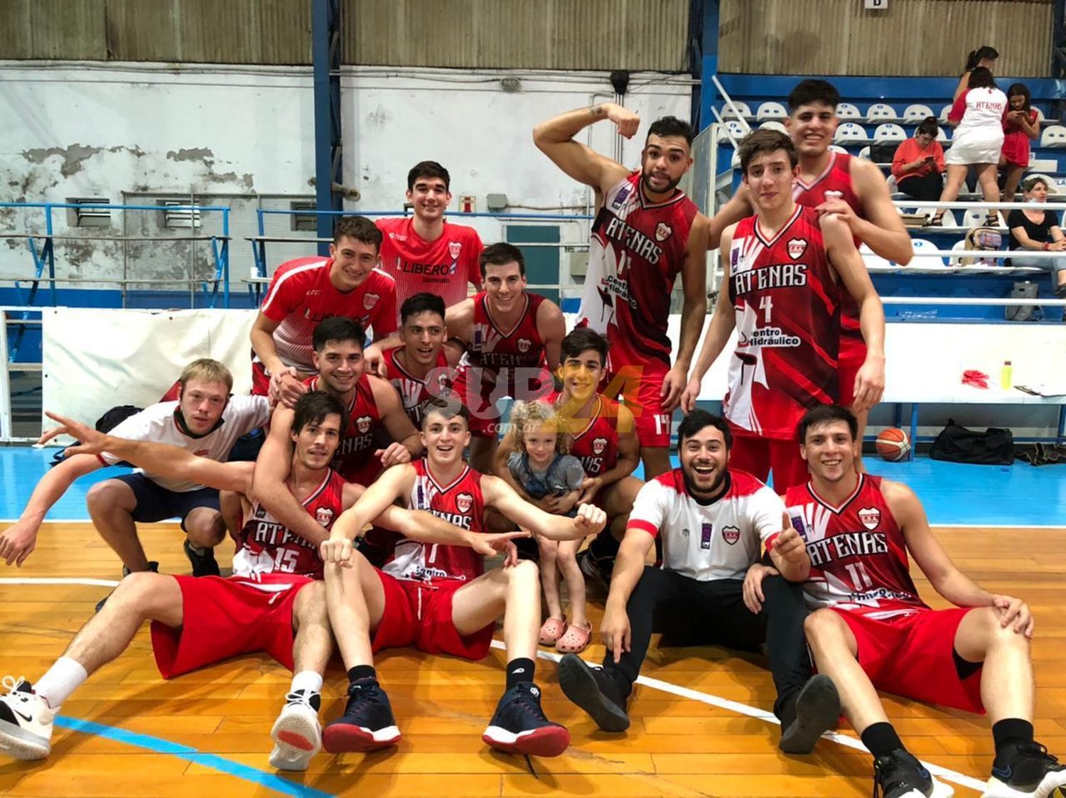 Olimpia y Atenas le ganaron a los equipos de Firmat