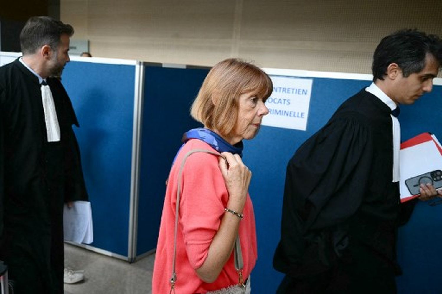 Gisèle Pelicot, el símbolo de la lucha contra la violencia sexual: “NO ESTÁN SOLAS” (Video)