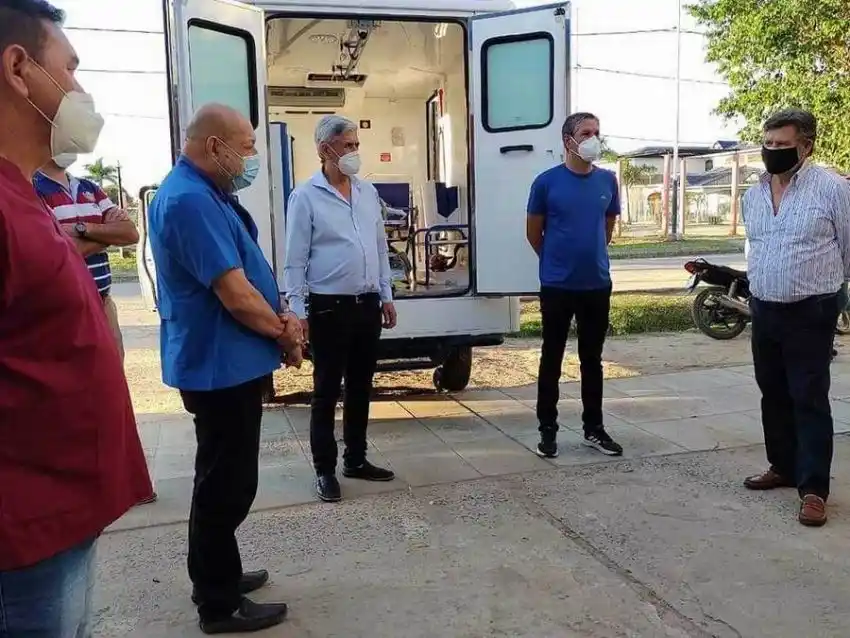 El Gobierno entregó una ambulancia para el Hospital de General Belgrano