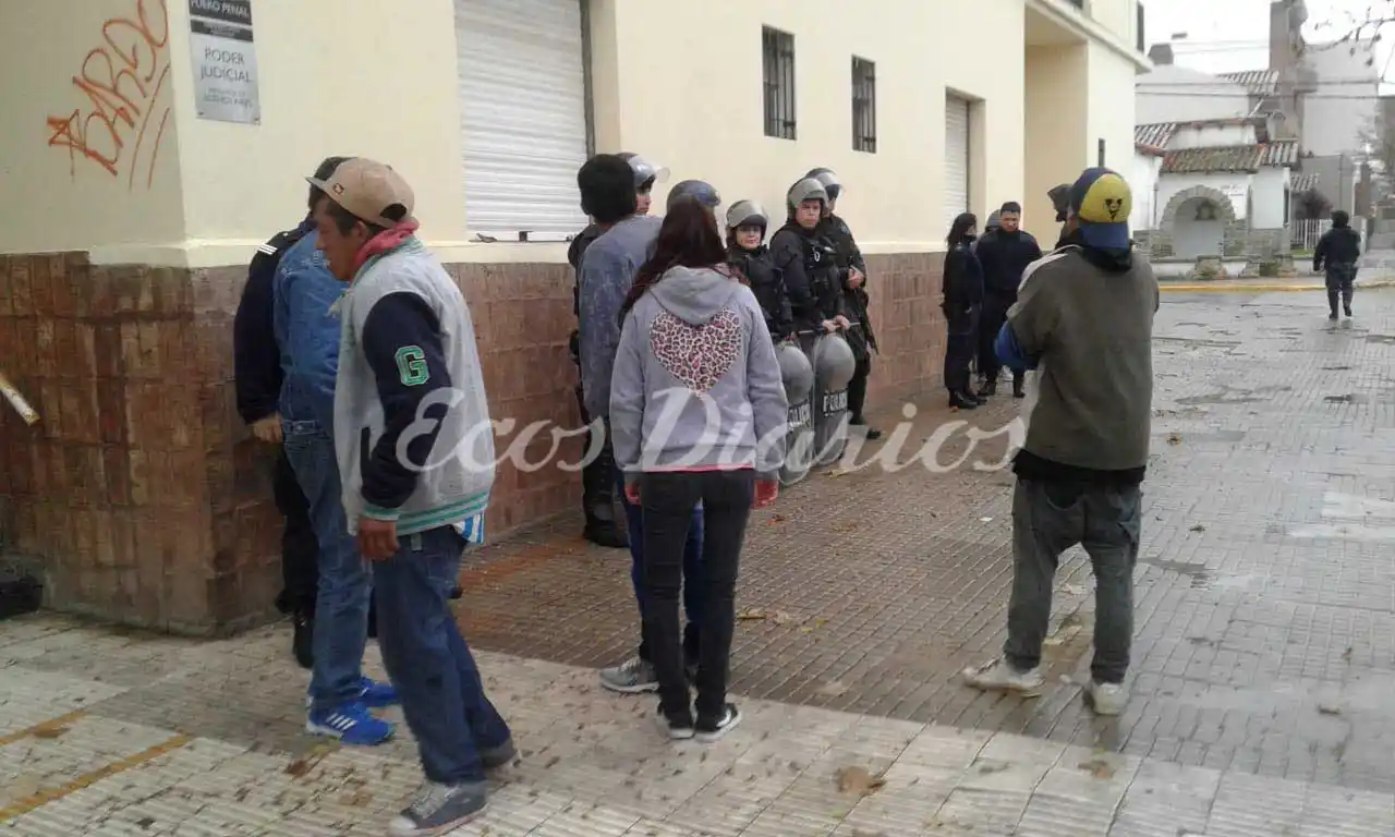 Incidentes fuera del Tribunal Criminal Nº 1