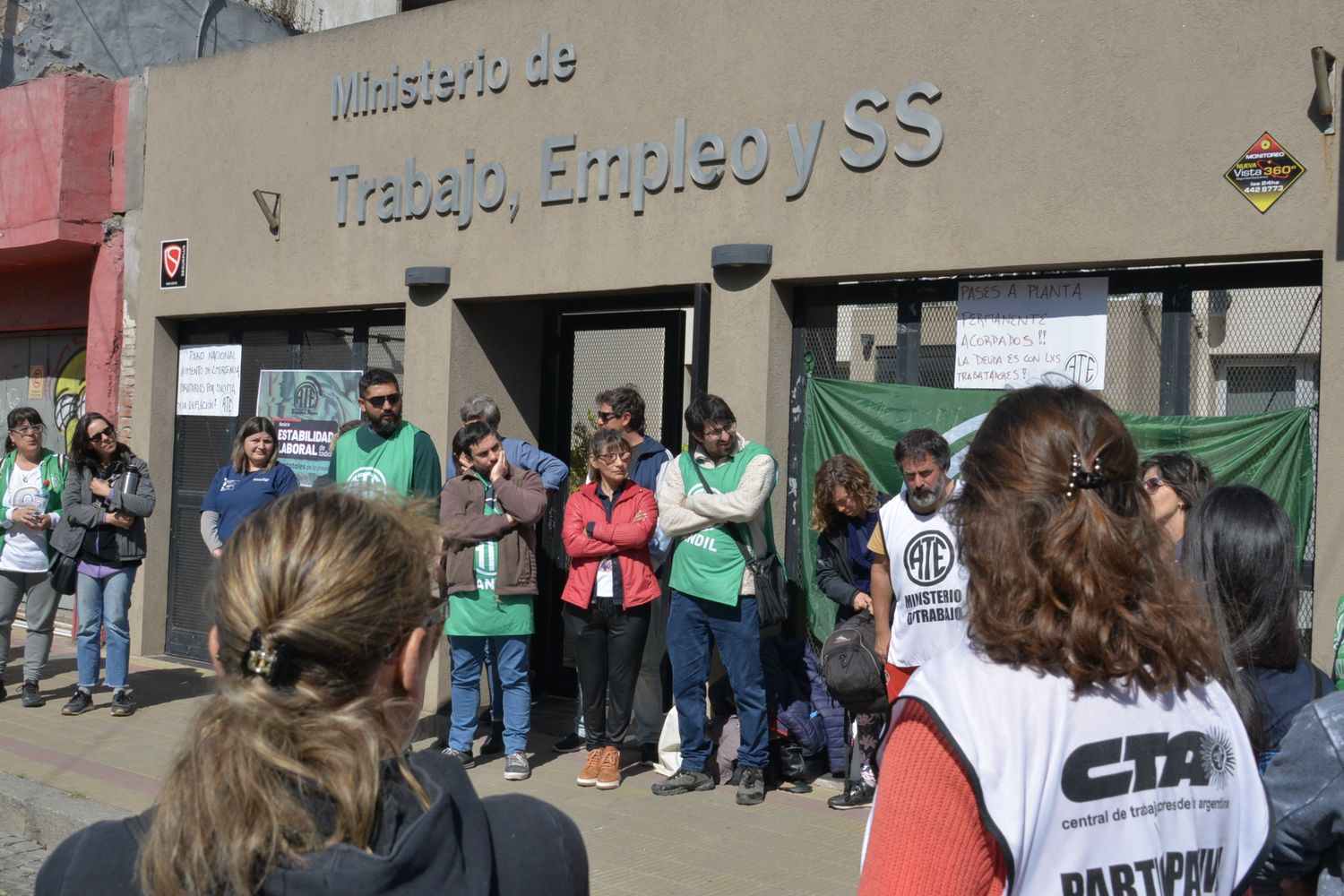 ATE se movilizó para reclamar salarios y pase a planta permanente de trabajadores contratados