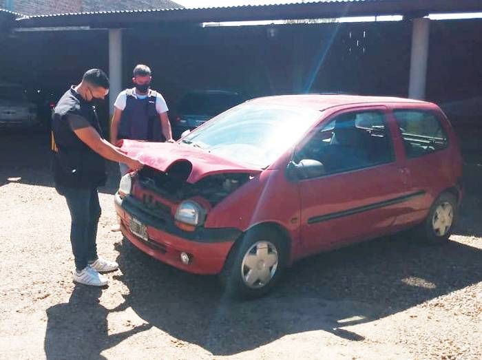 Robaron auto en San Salvador y lo encontraron en un estacionamiento en Concordia