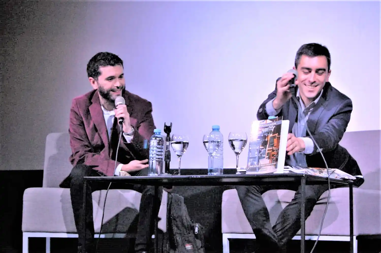 Este viernes se hará la presentación del libro “Dialogan-dos”, una invitación a repensarse