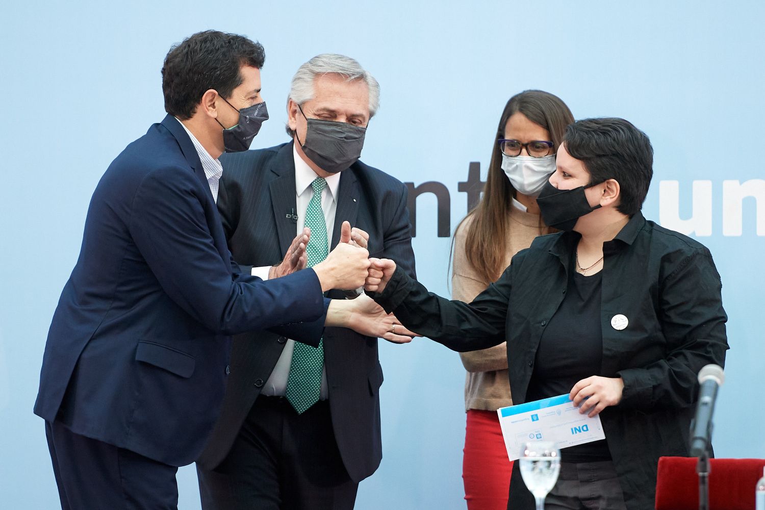 Alberto Fernández presentó el “DNI no binario” en un acto en la Casa Rosada
