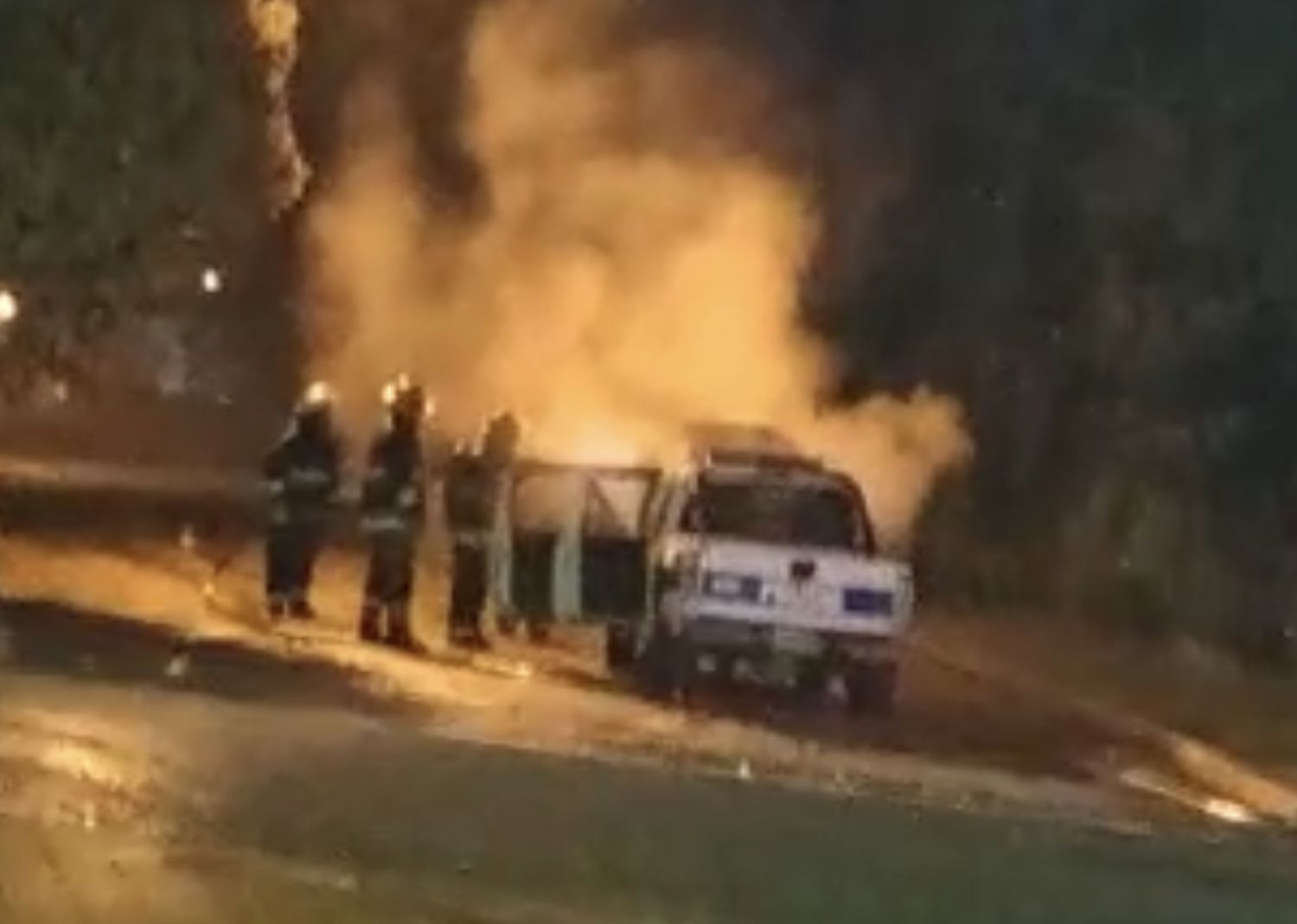 Por un desperfecto mecánico, se incendió un móvil policial