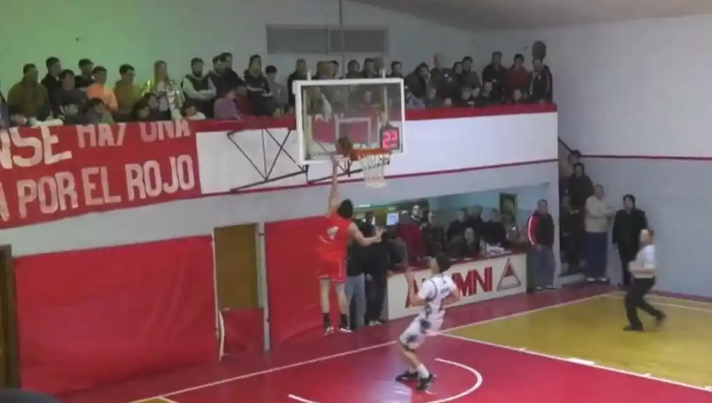 Provincial de básquet: Alumni se impuso a Estudiantes y Huracán cayó por uno en Suárez