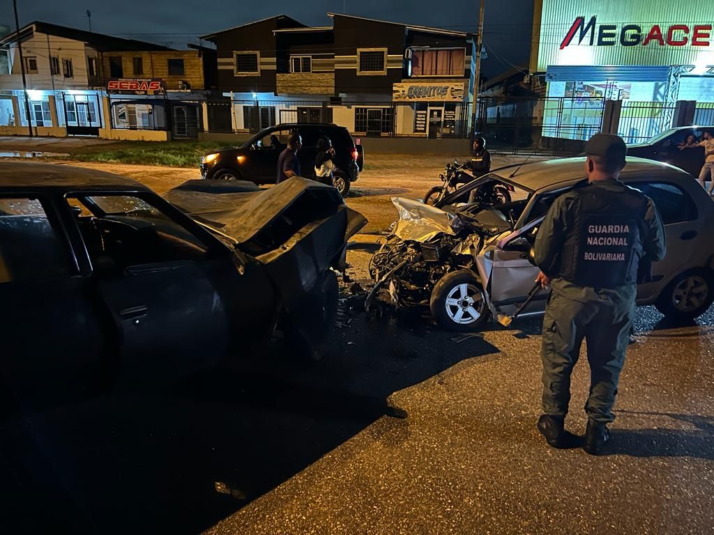 APARATOSO ACCIDENTE cobra la vida de una pareja en El Tigre