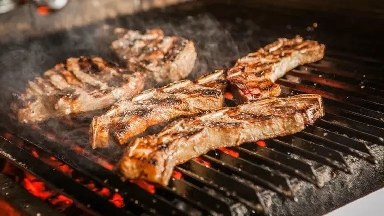 Extendieron el acuerdo de precios entre el municipio de Almirante Brown y frigoríficos: Cuánto sale el asado