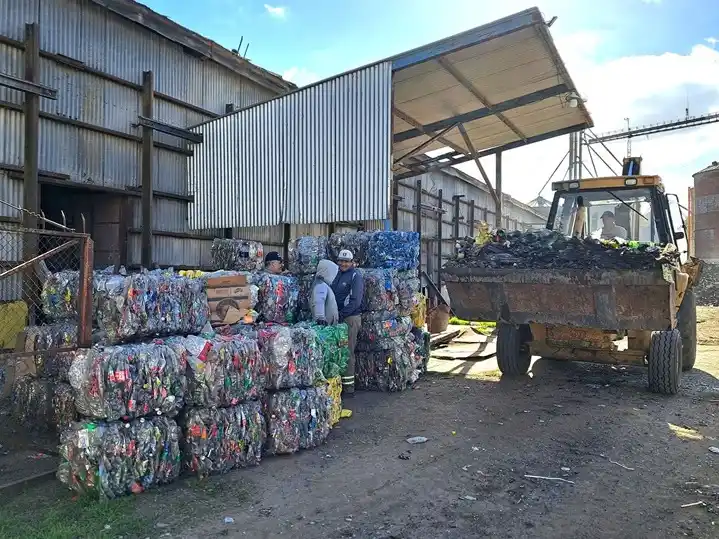 Villa Cañás sigue por el camino de la separación y recuperación de residuos.