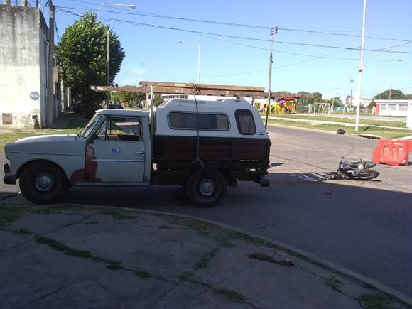 Evalúan derivar a motociclista que chocó con un Rastrojero en 11 de Septiembre y Aulí