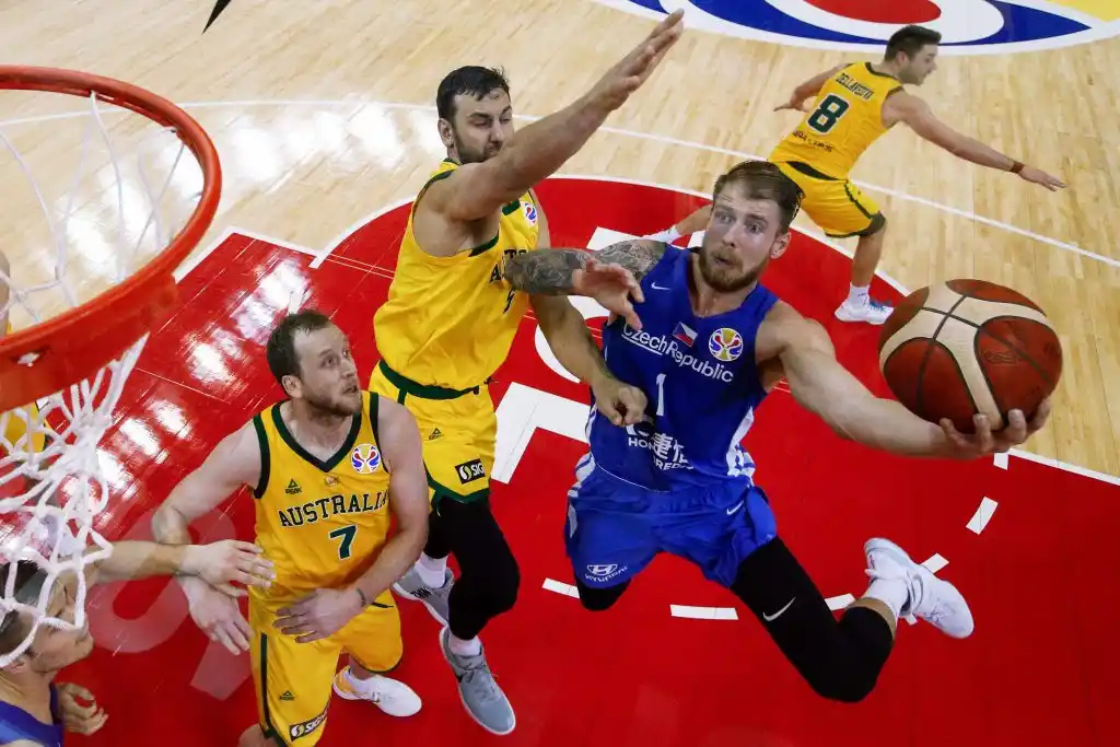 Australia eliminó a los checos