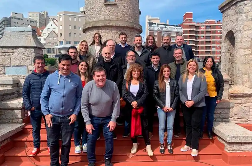 Larreta se mostró con referentes y candidatos de Juntos