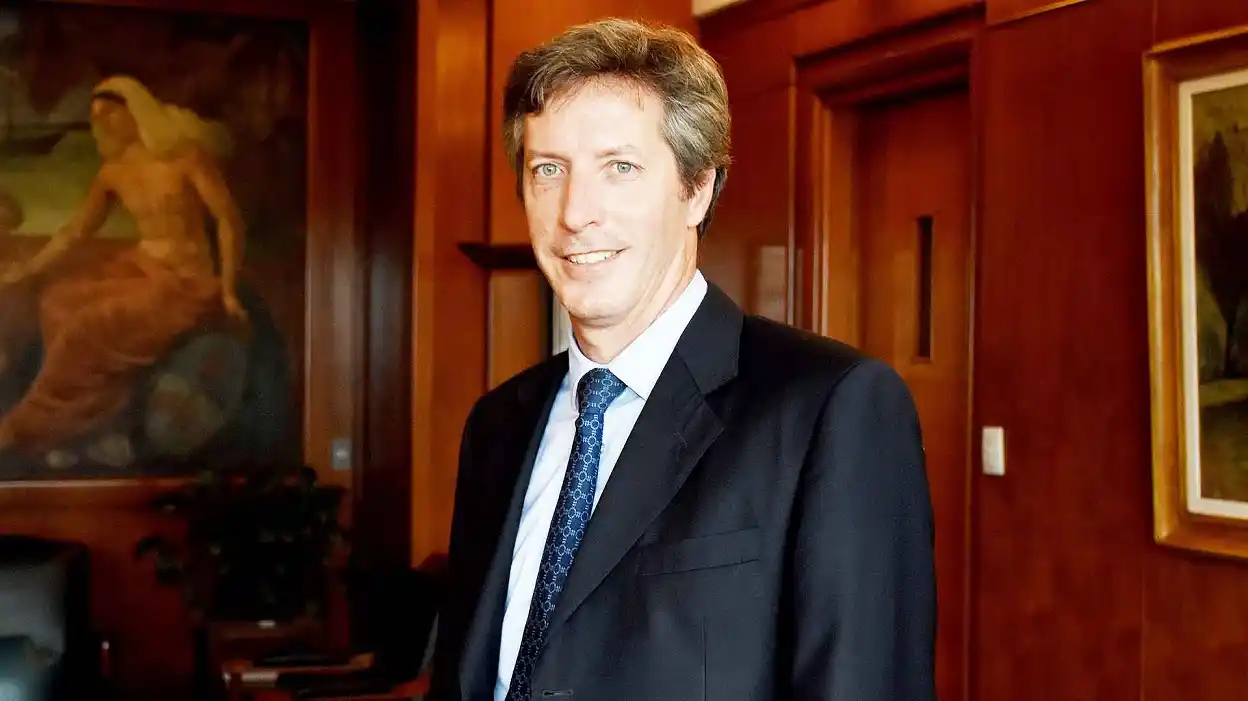 El presidente del BCRA destacó el equilibrio fiscal como base de la baja de la inflación