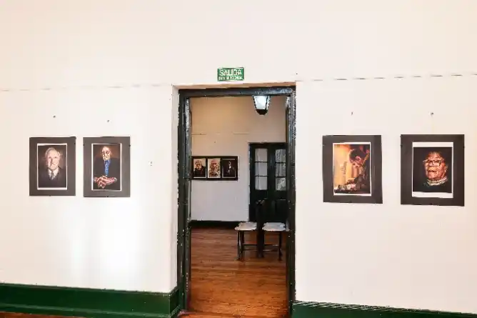 Se encuentra abierta la muestra fotográfica “Miradas Mayores” en Casa de Casco