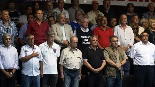 La marcha de la CGT contra el Gobierno fue masiva y hubo incidentes