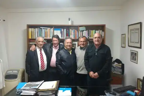 “Hay que armar un nuevo peronismo”