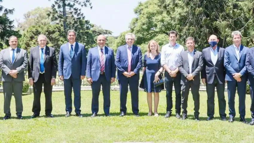 Fernández prometió a gobernadores oficialistas que no se frenarán las obras en las provincias