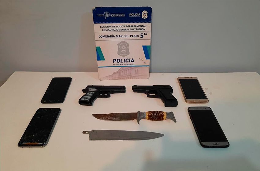 Caen tres mujeres que integraban una banda que robaba a remiseros