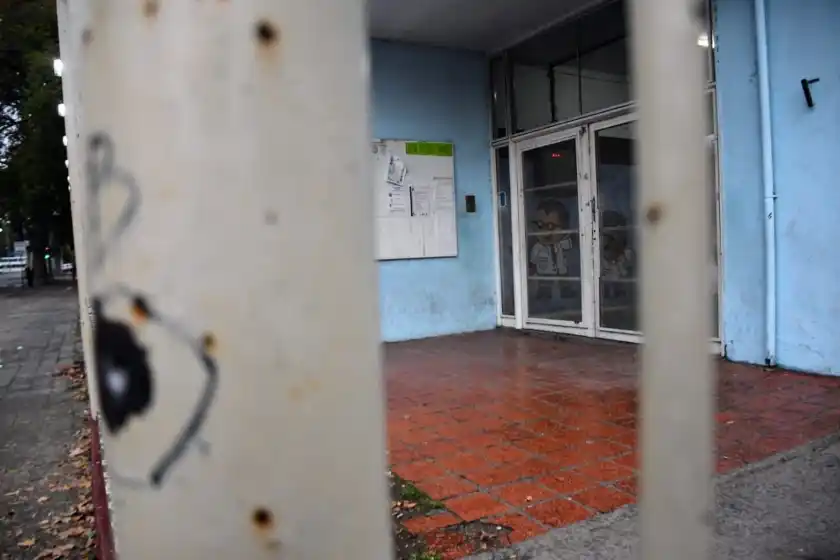 Por la ola de violencia, algunas escuelas cerraron por unos días y en otras hubo una caída abrupta de la asistencia