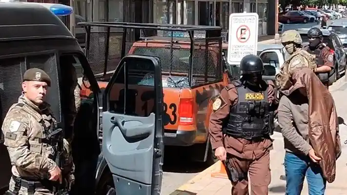 Dos policías detenidos por narcotráfico se declararon consumidores de droga