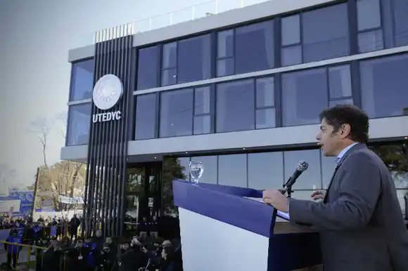 Kicillof participó de la inauguración del nuevo hotel de UTEDYC