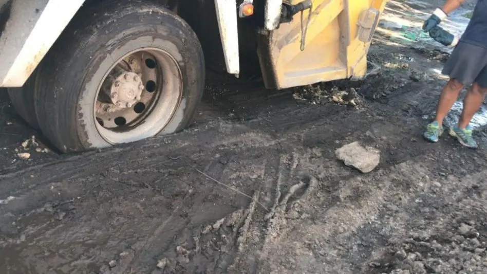 Vecinos del barrio Parque Independencia reclaman arreglos en las calles
