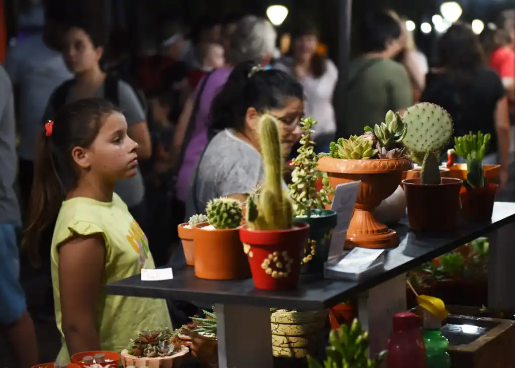 Crespo se prepara para la Feria Navideña 2024