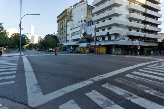 Más de 3.200 detenidos por violar el aislamiento social