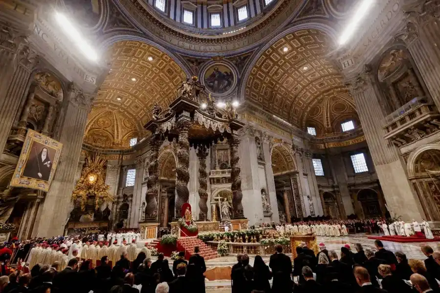 El papa Francisco proclamó a Mama Antula como la primera santa argentina