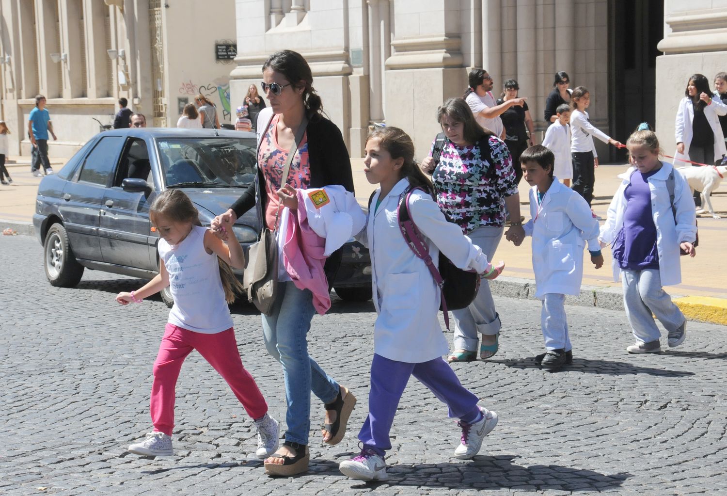 Cerca de 32 mil alumnos de todos los niveles comienzan las clases en Tandil con presencialidad plena