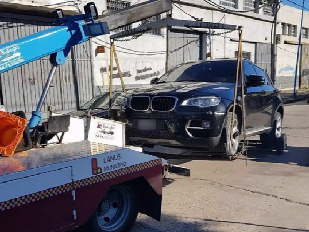 El auto de Centurión debía $40 mil en multas