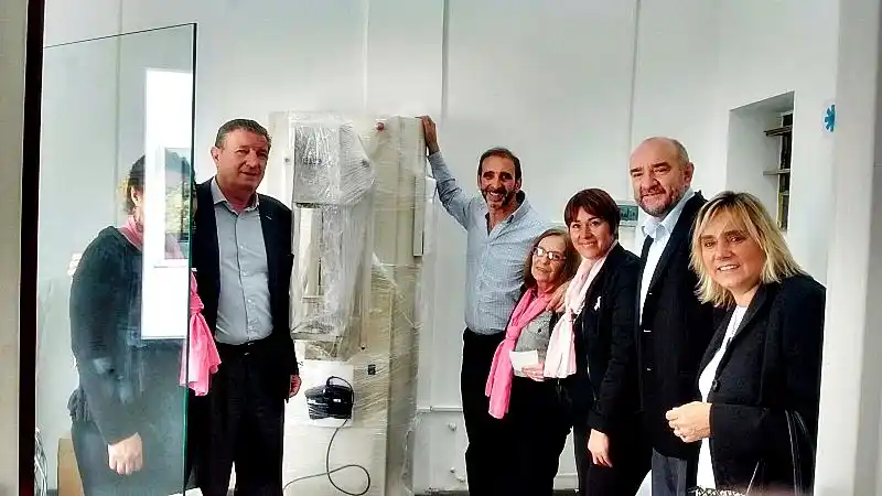 Provincia entregó mamógrafo a la Secretaría de Salud de La Plata