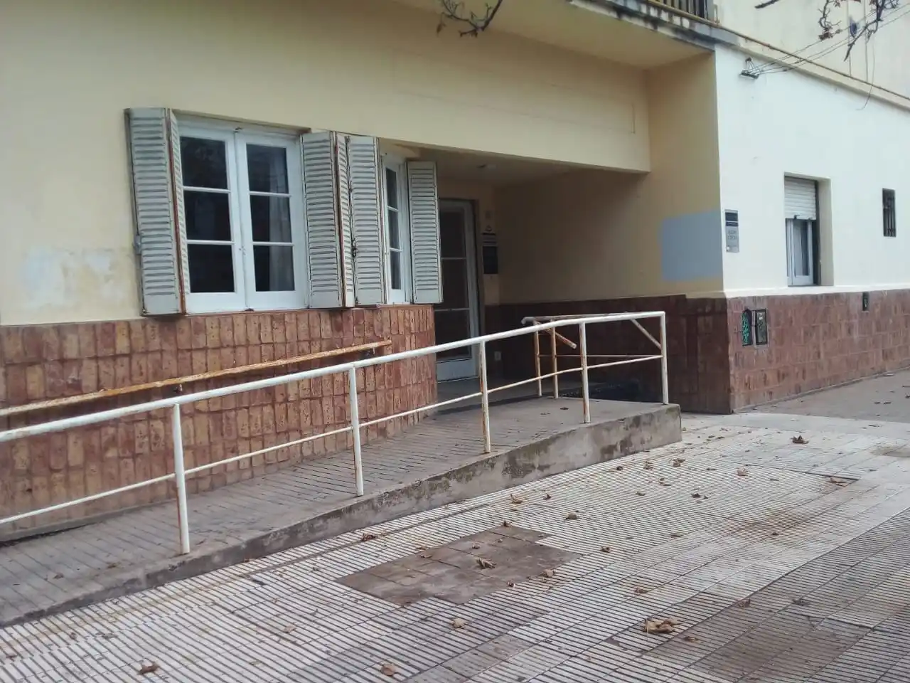 Frente del Tribunal Criminal de Necochea, donde se conoció la sentencia