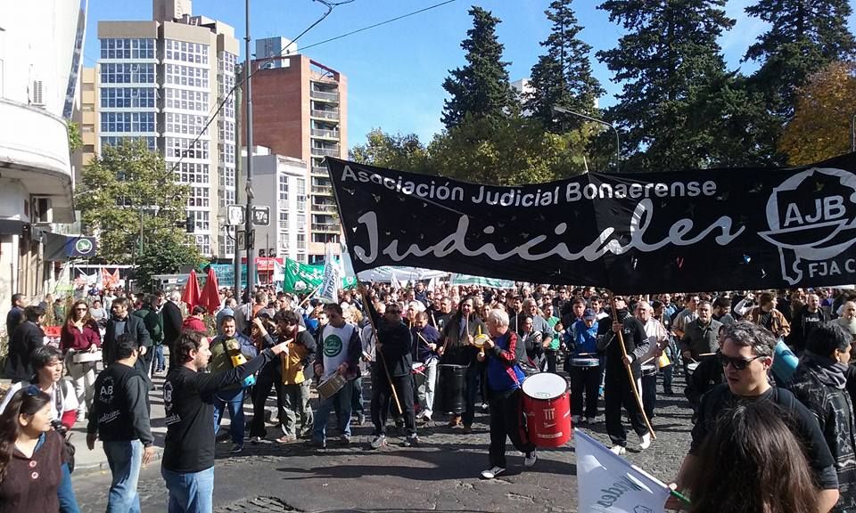 Judiciales bonaerenses rechazaron la oferta del gobierno y analizan nuevas medidas de fuerza