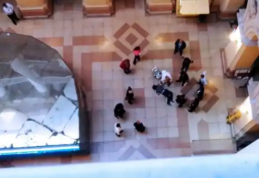 Un joven se tiró del sexto piso de los Tribunales porteños y murió 